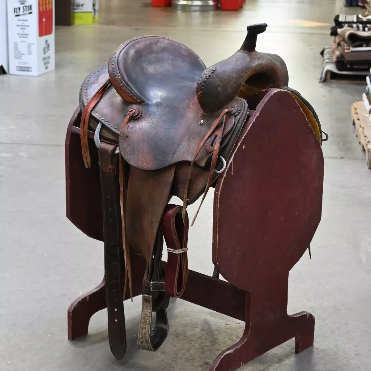 13" USED CACTUS BARREL SADDLE