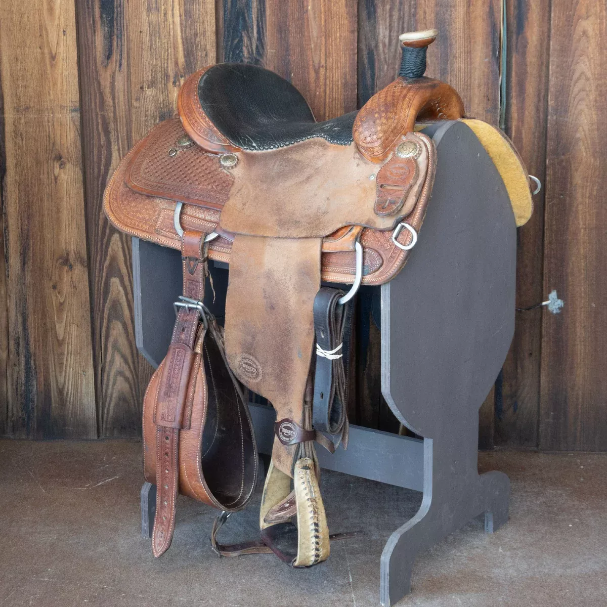 14.5" USED TESKEY'S TEAM ROPING SADDLE