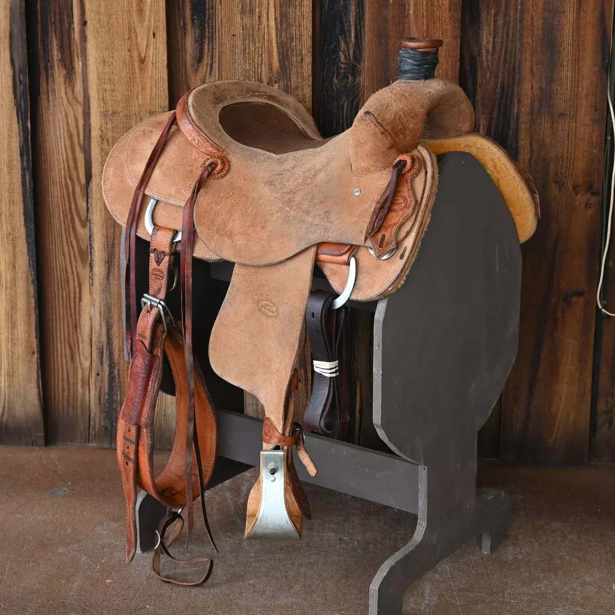 15.5" USED TESKEY'S RANCH VERSATILITY SADDLE