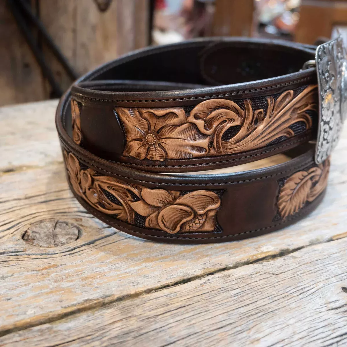 36" Randall Top Shelf Belt - Chocolate Background