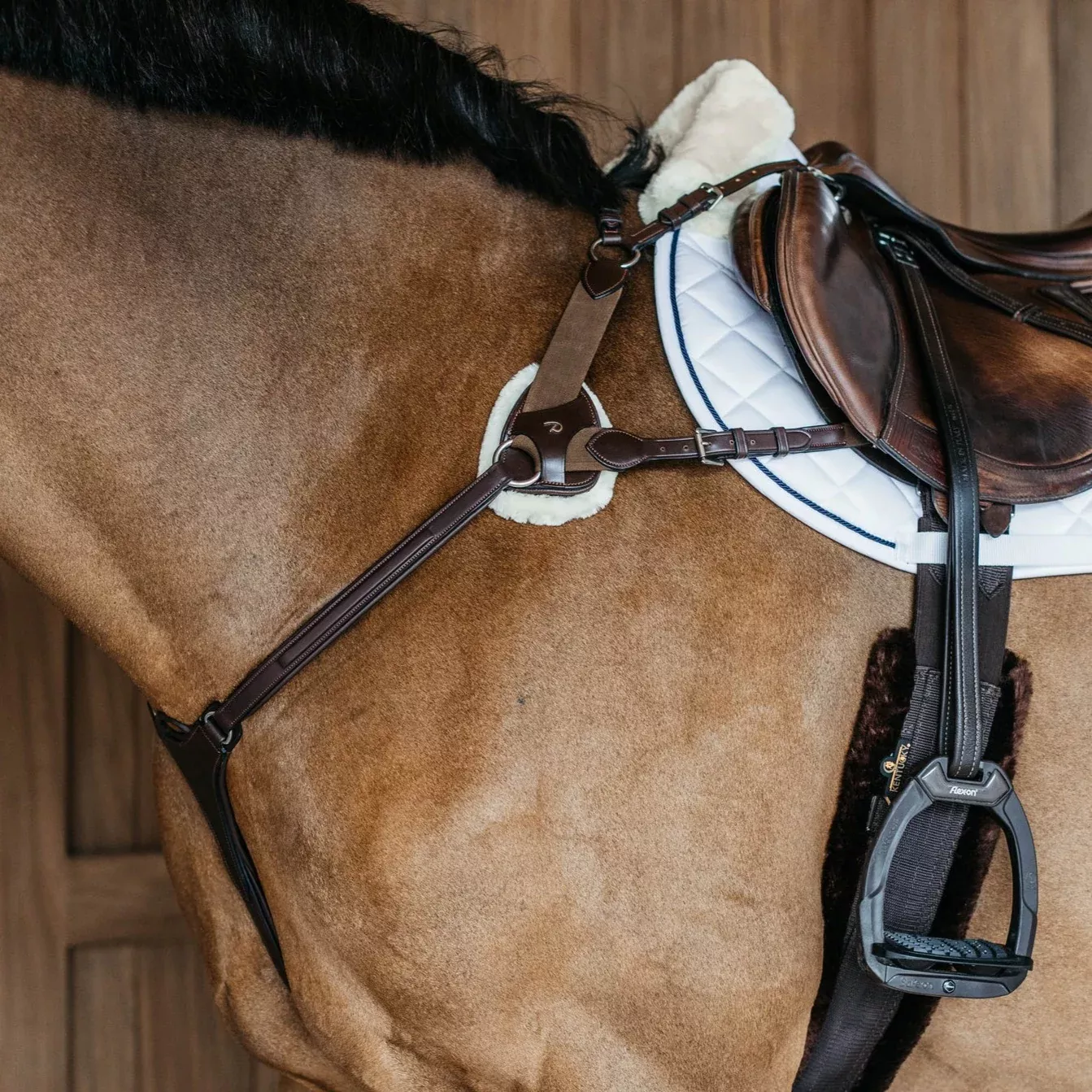 5 Point Breastplate with Elastic