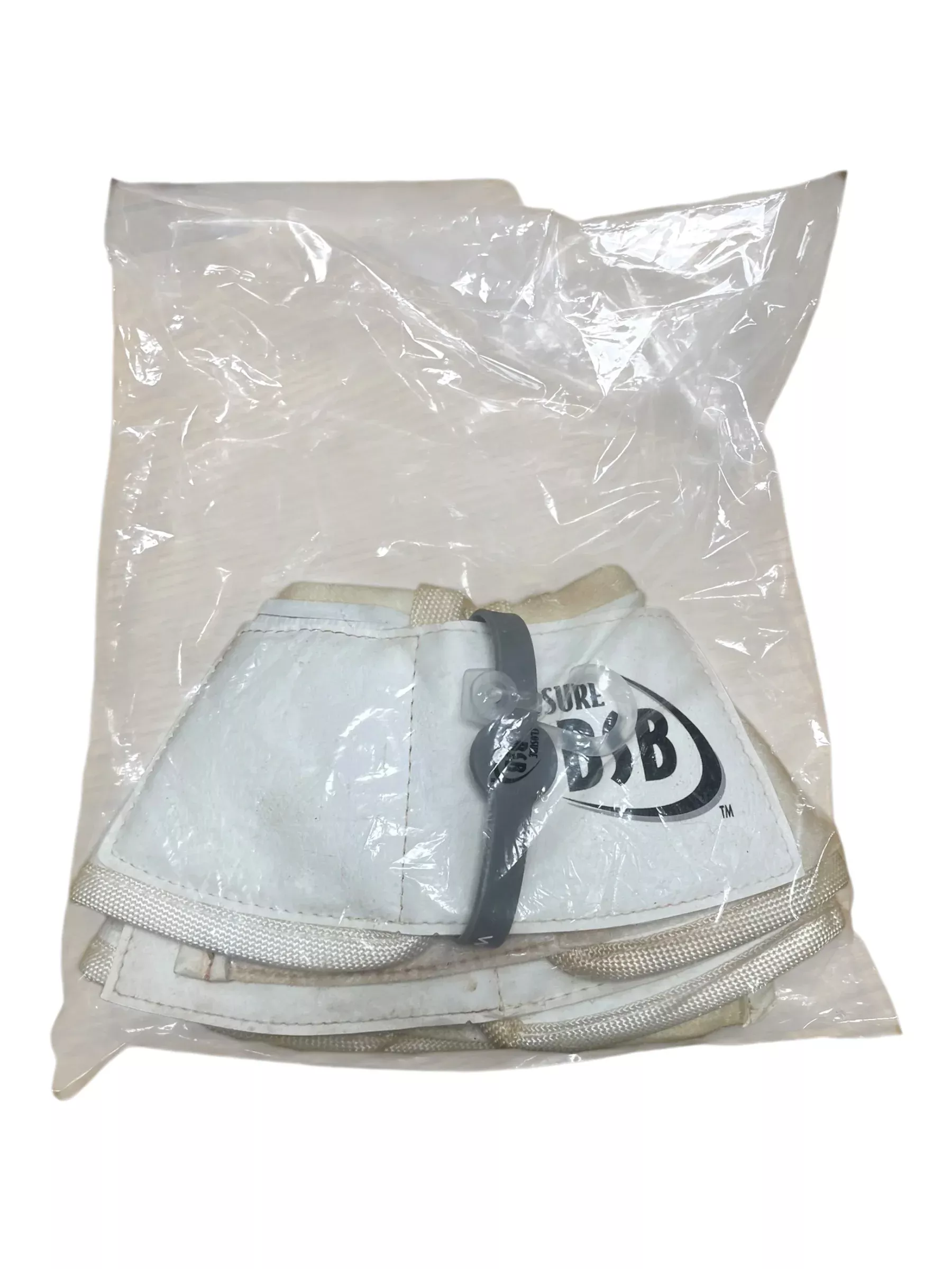 BSB's *NWT* - White - L - USED