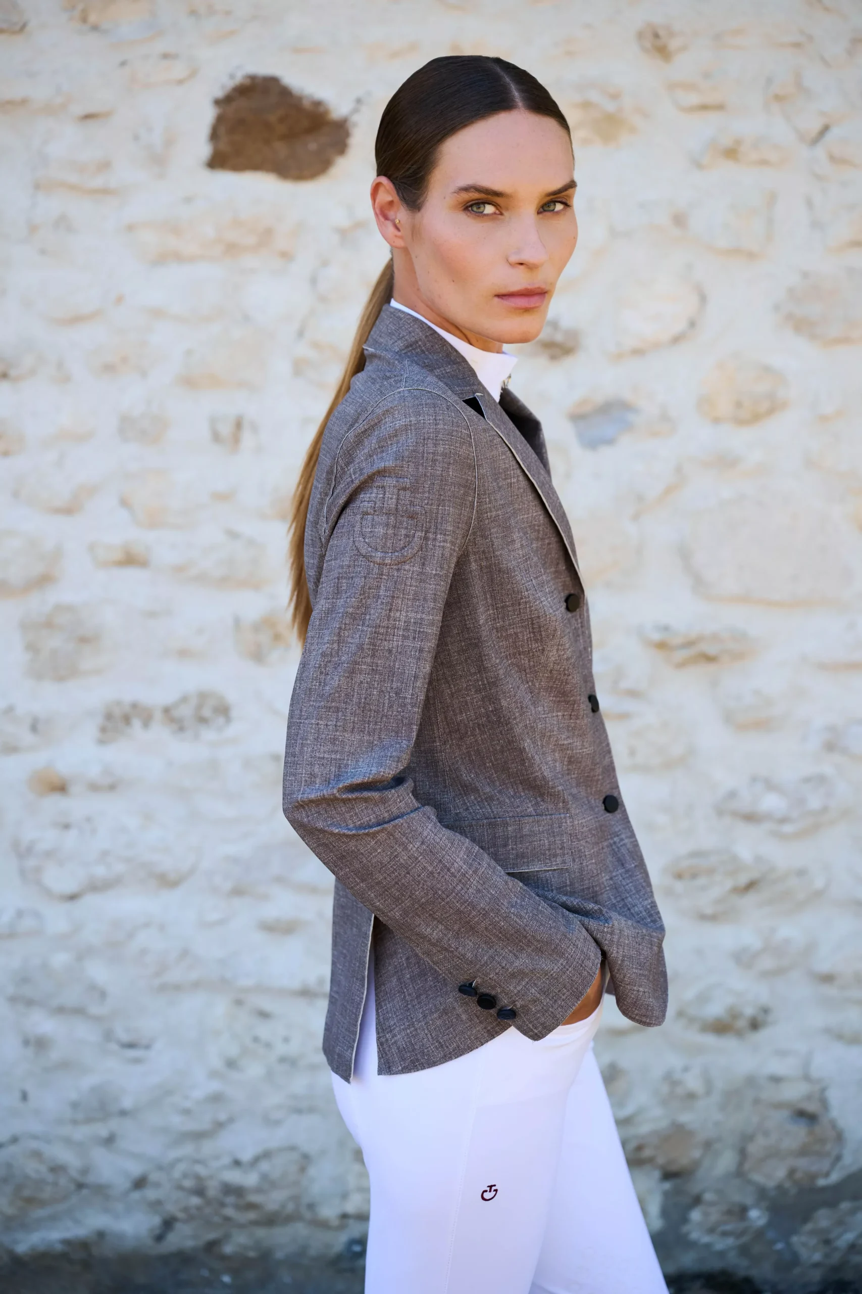 CT Women's Raw Cut Show Jacket