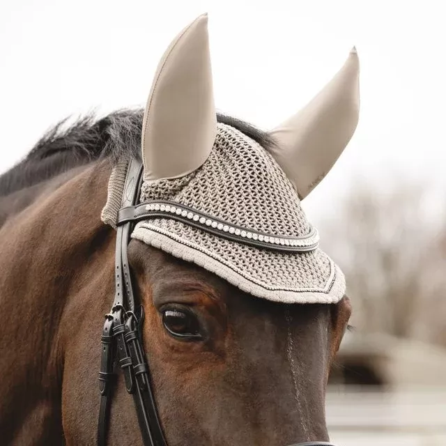 Ear Bonnet 3C
