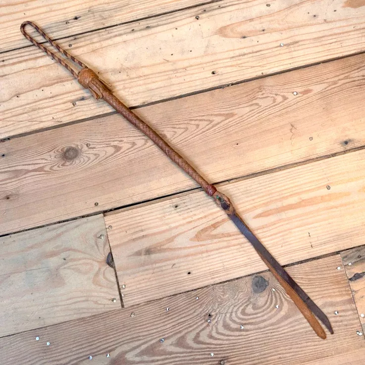 Handmade 27" Quirt w/Popper