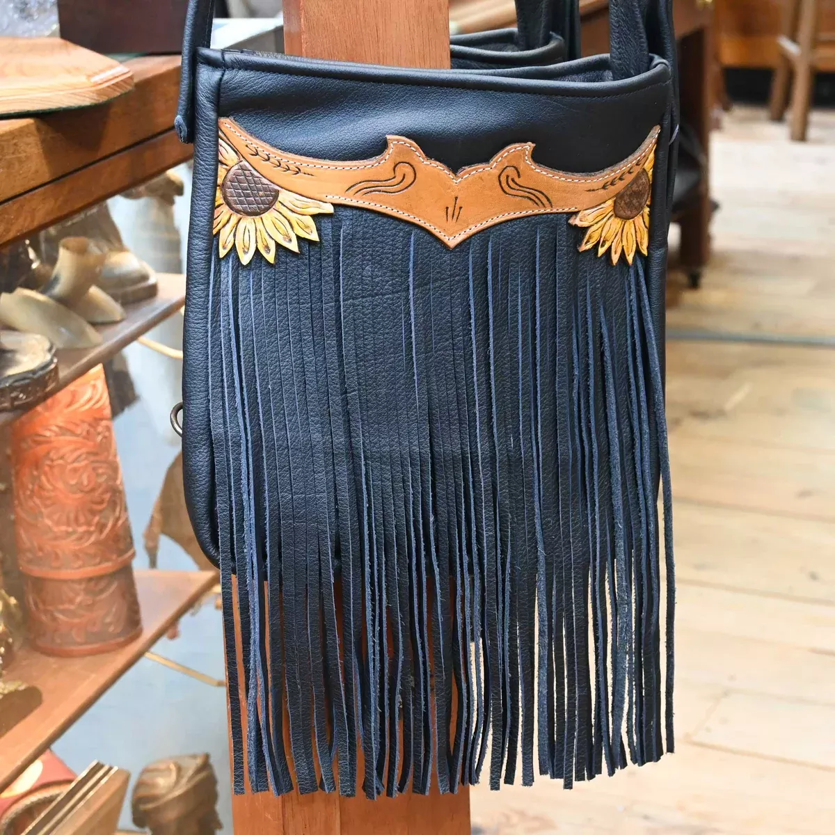 Handmade Cowboy Oasis Leather Tooled Flower Purse