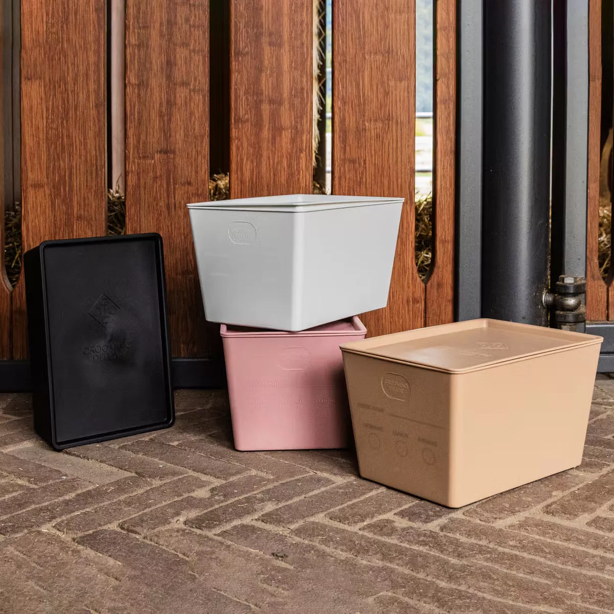 Horsefeed Box with Lid