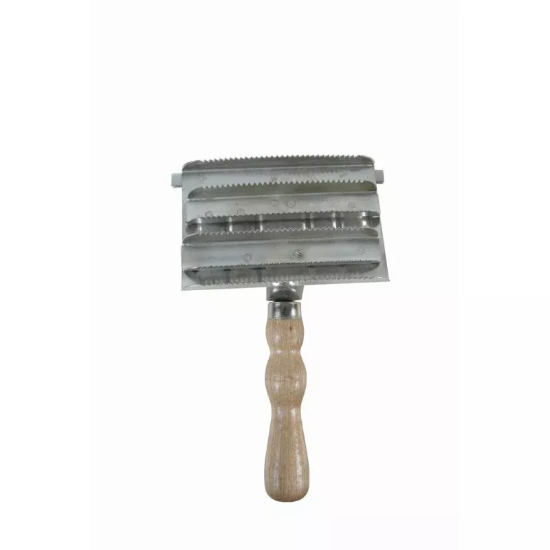 Metallic Curry Comb