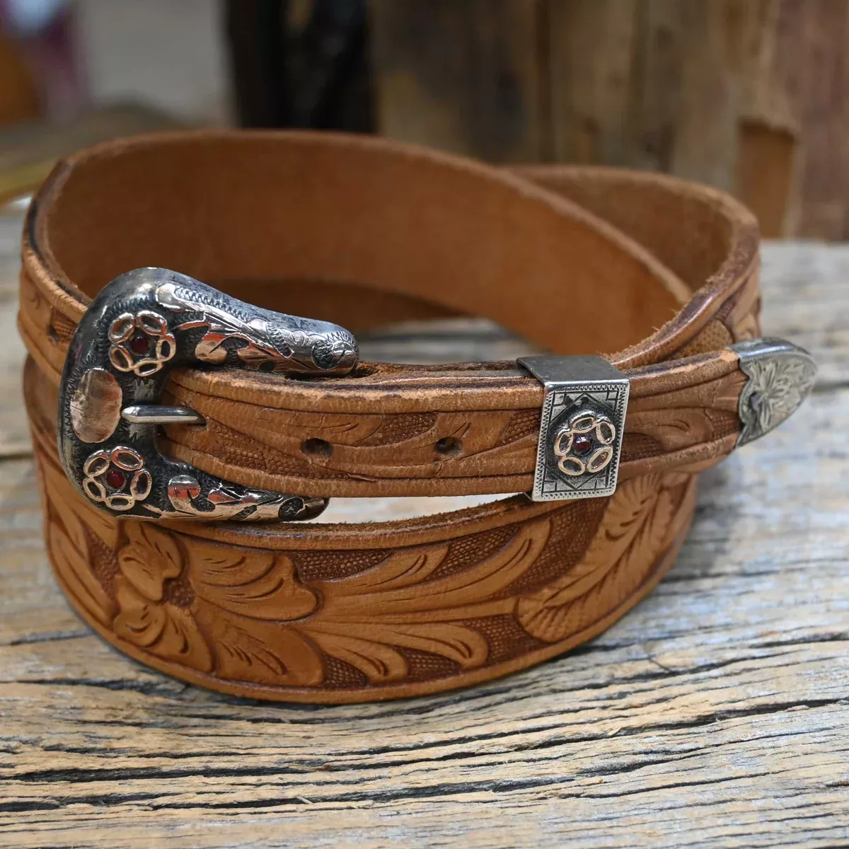 N. Porter Fully Tooled 29 1/2" Belt w/3pc. Gold Buckle Set