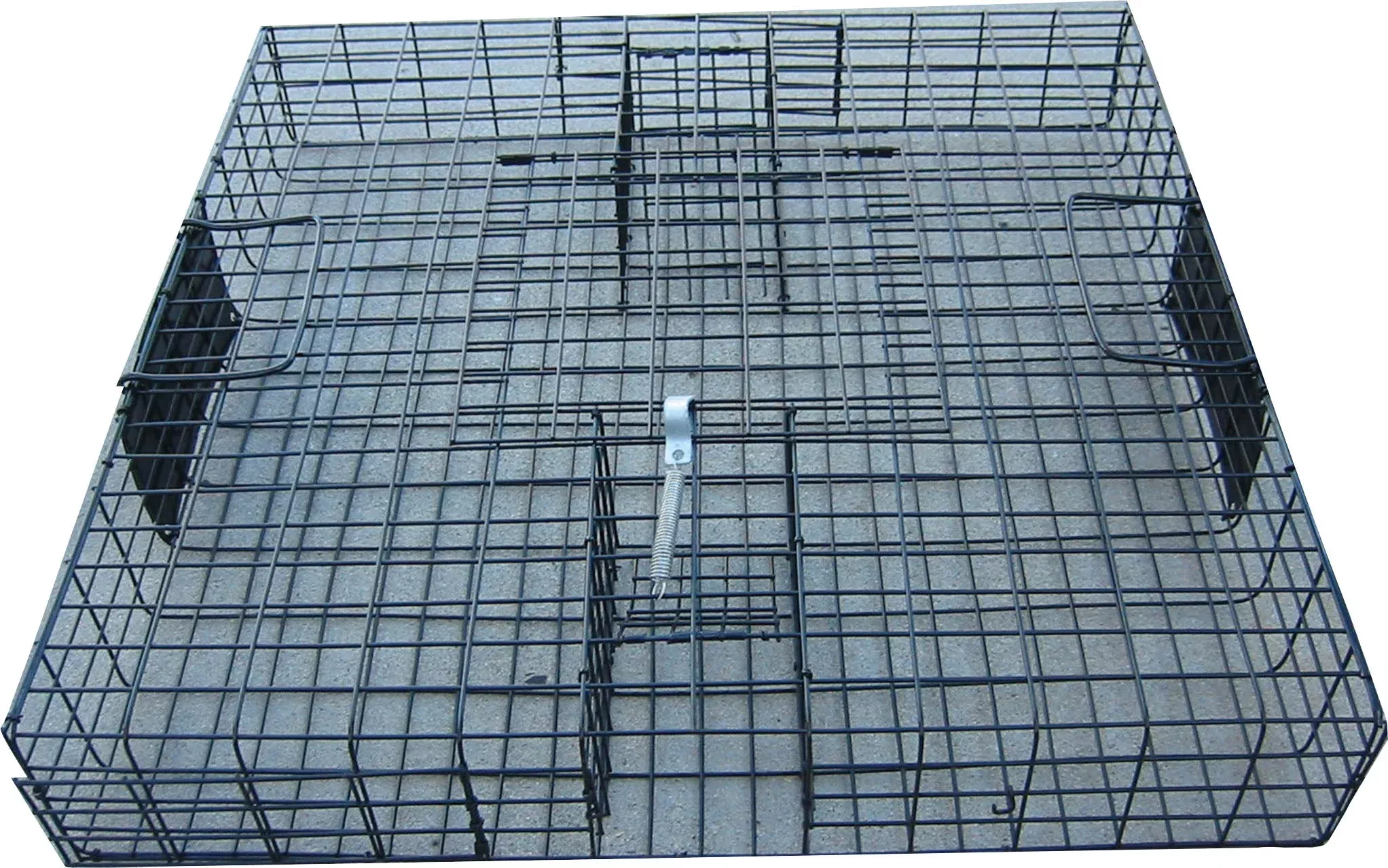 Rugged Ranch The Squirrelinator Live Squirrel Trap, Black