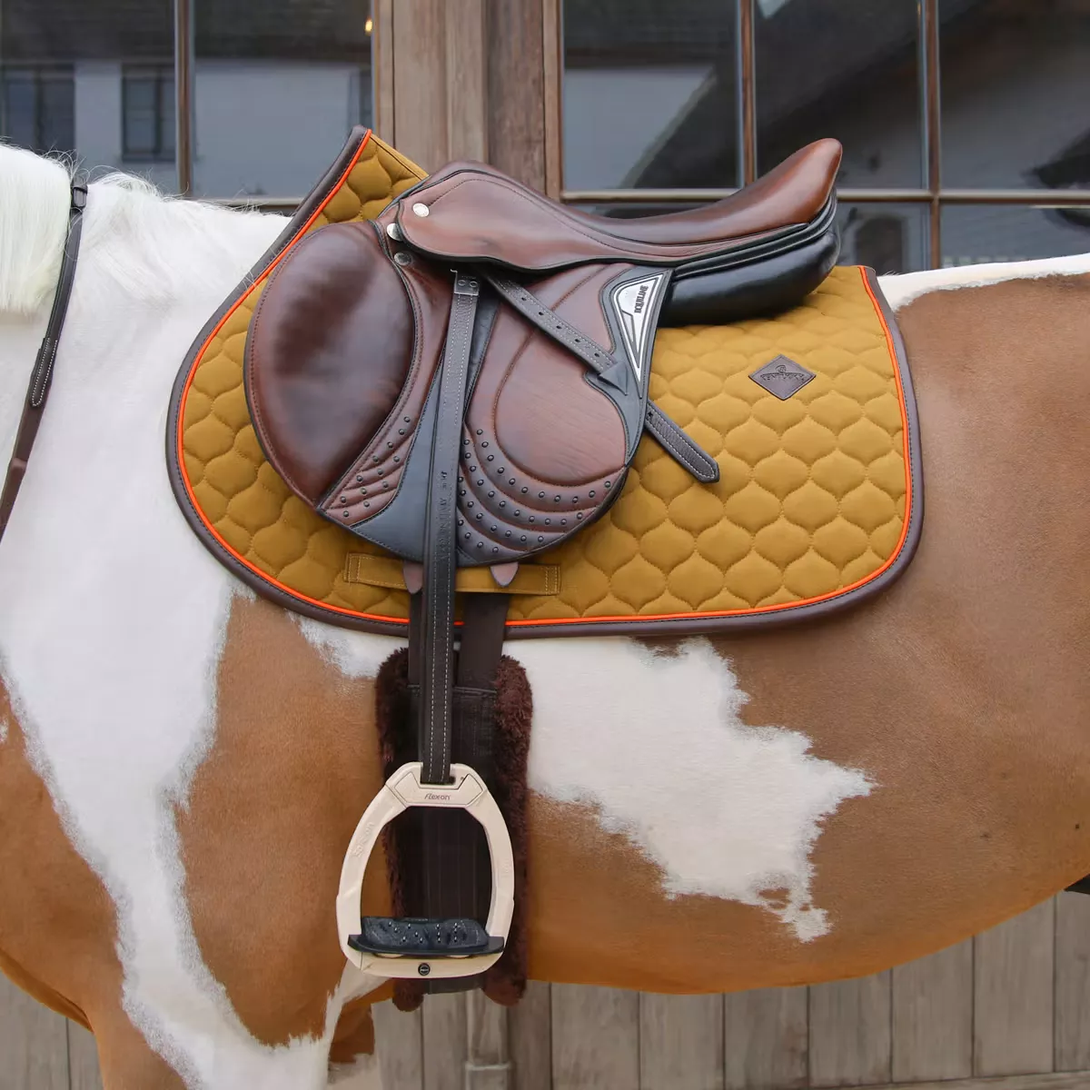 Saddle Pad Onion Quilt Neon Leather