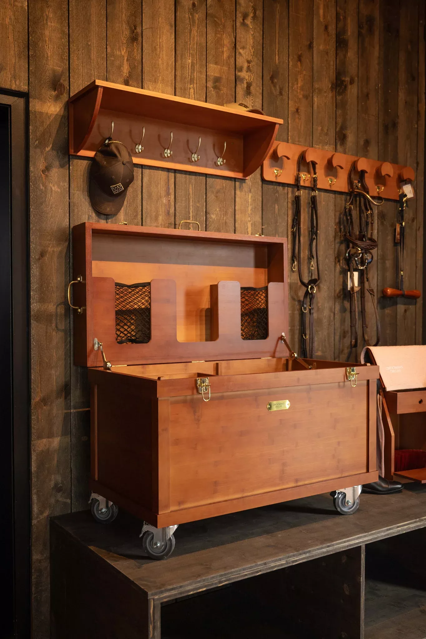 Tack Trunk Classic