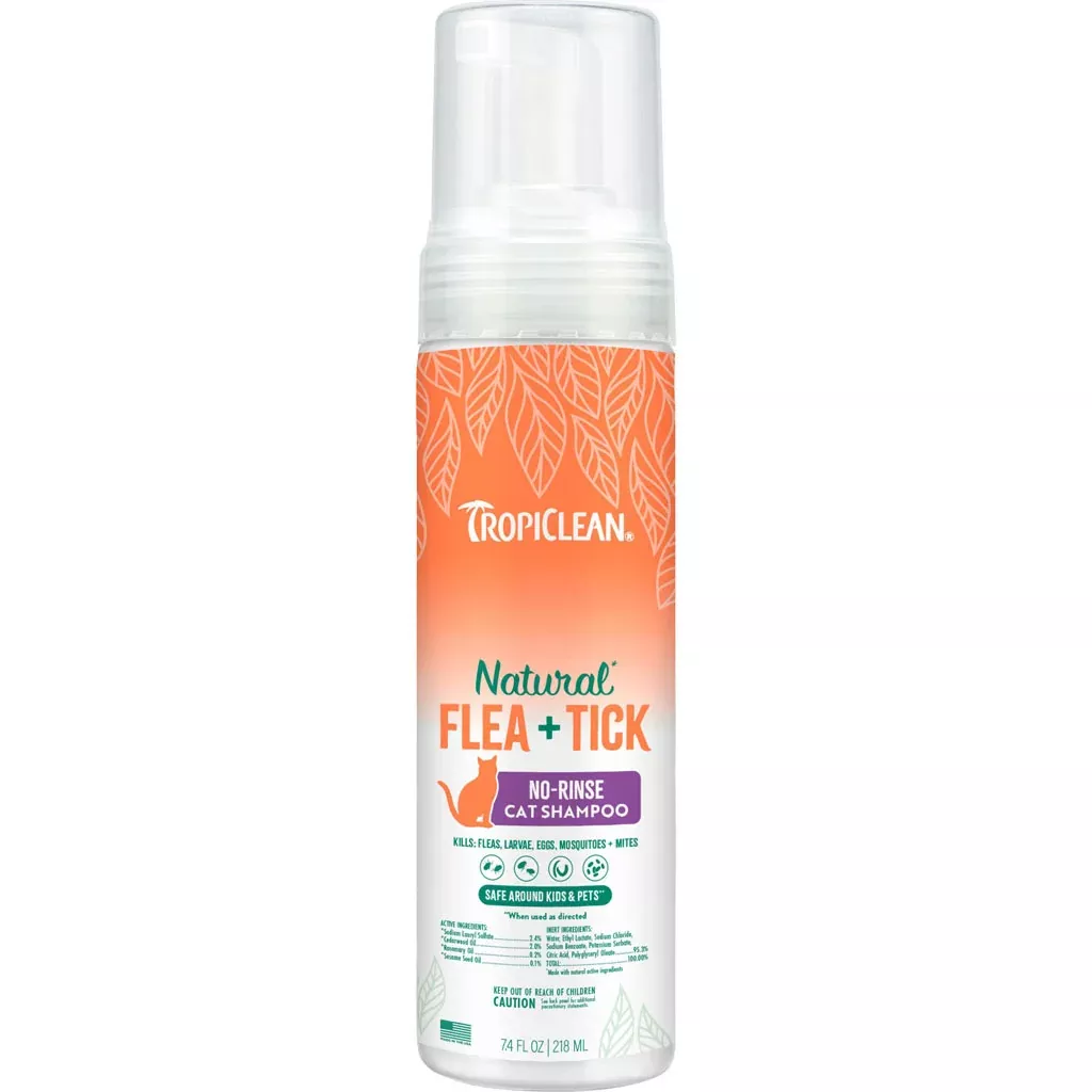 TropiClean Natural Flea & Tick Waterless Shampoo for Cats 7.4 oz