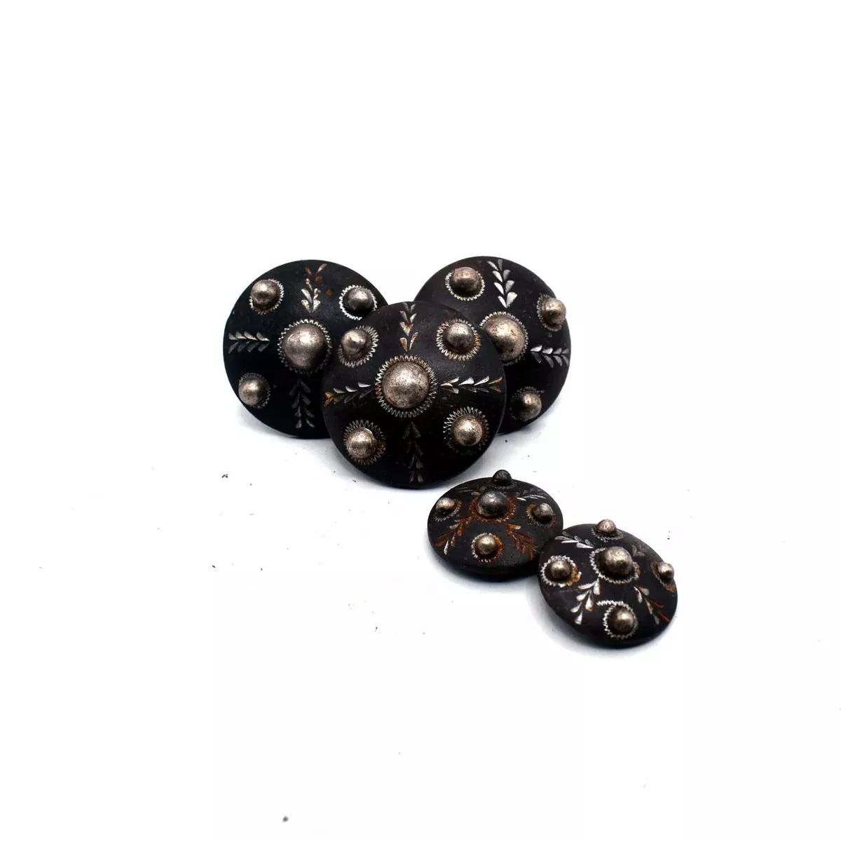 Used 1.5" And 1" Concho Set Of 5