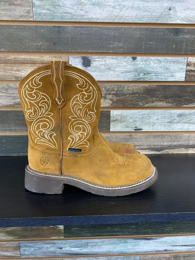 USED Ariat Ladies Western Boots 9B Tan/White