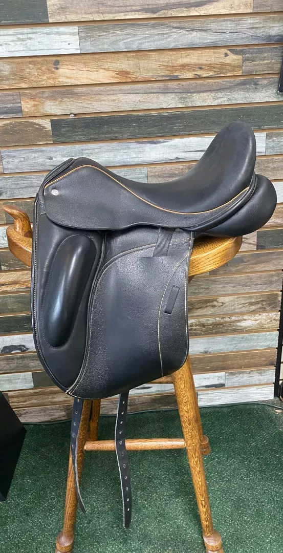 USED Custom Saddlery Dressage Saddle 17" Black