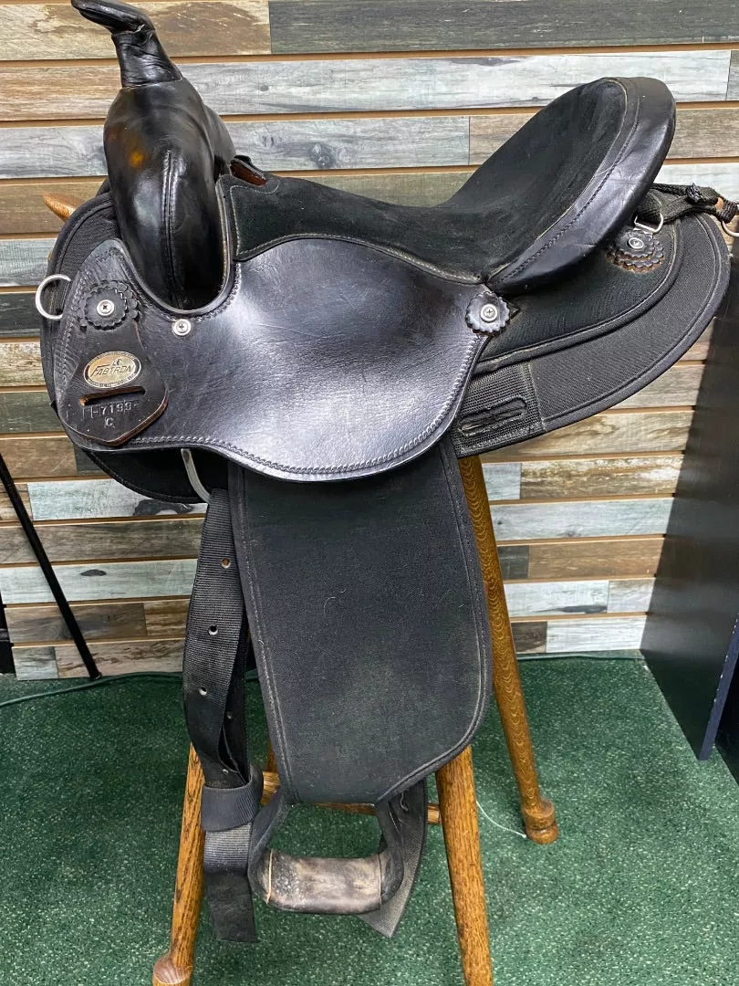 USED Fabtron Barrel Saddle 14" Seat 6" Gullet Black