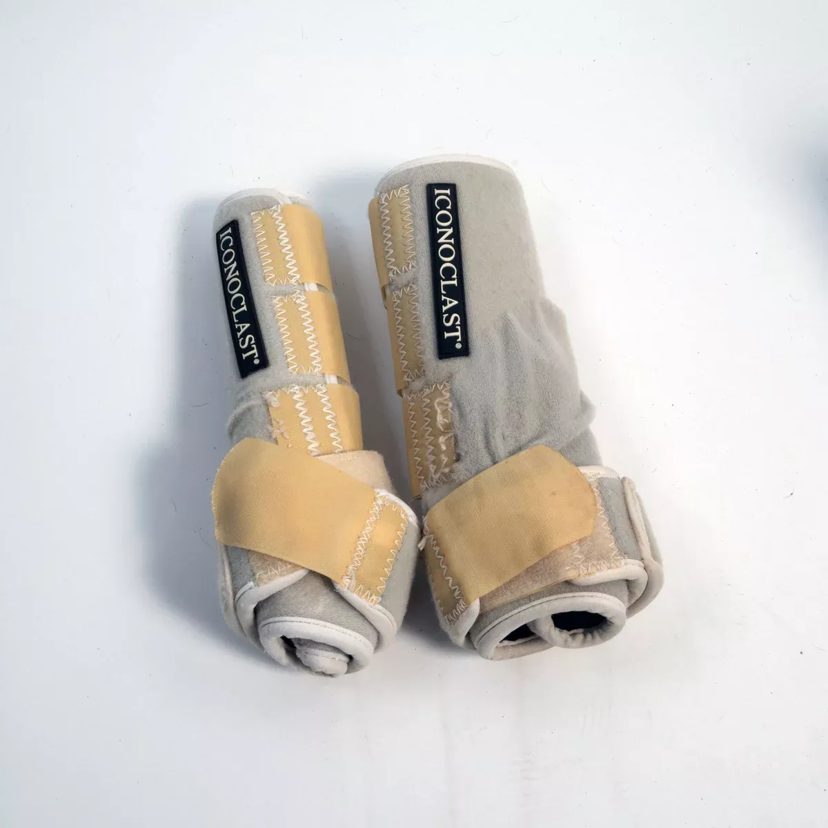 Used Front Medium Iconoclast Splint Boots
