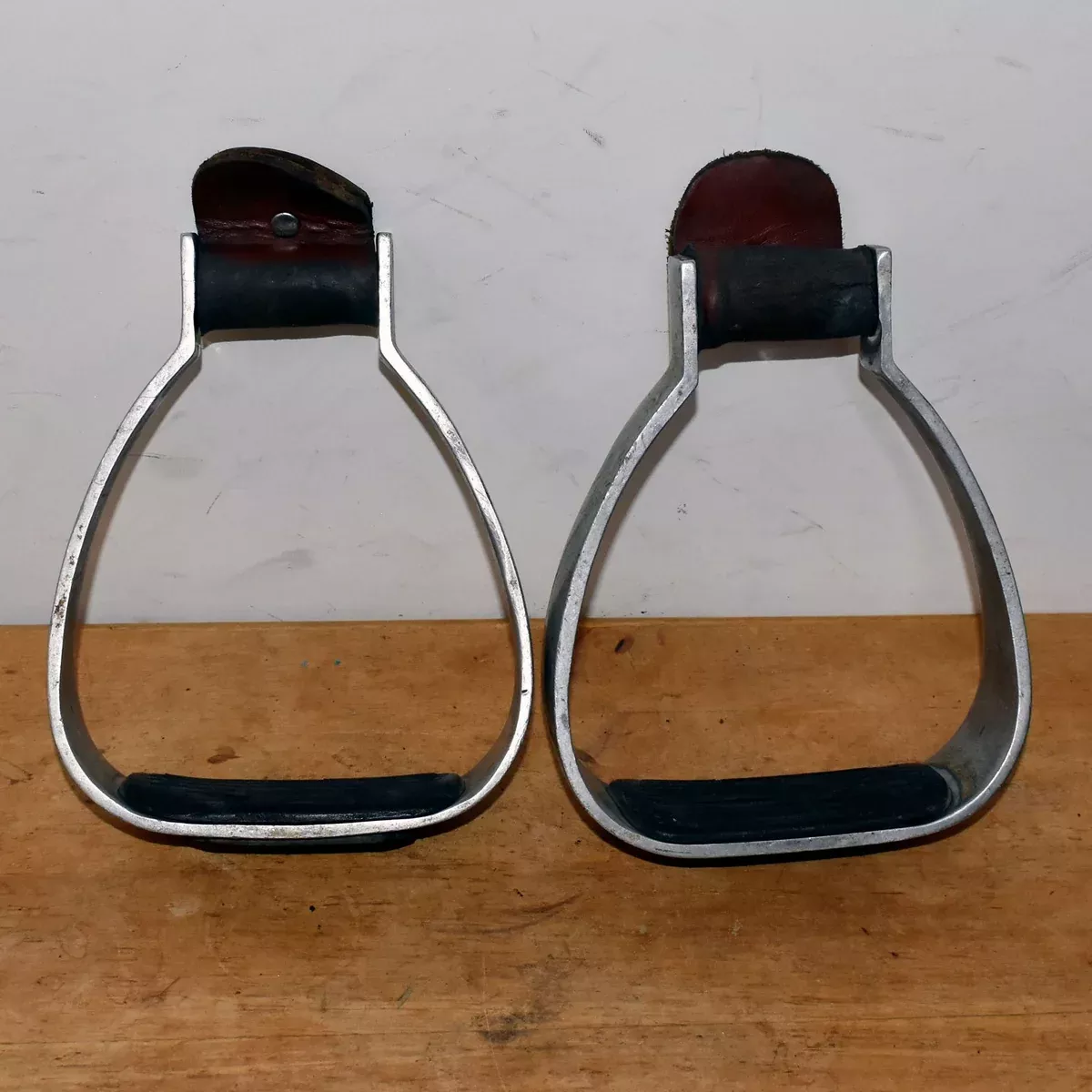 Used Metal Stirrups With Grips