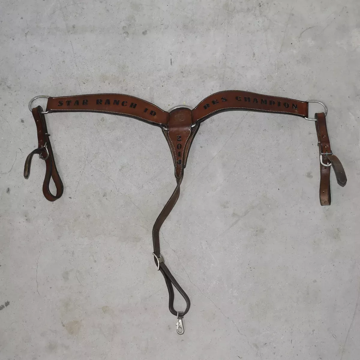 Used Teskey's Trophy Breast Collar