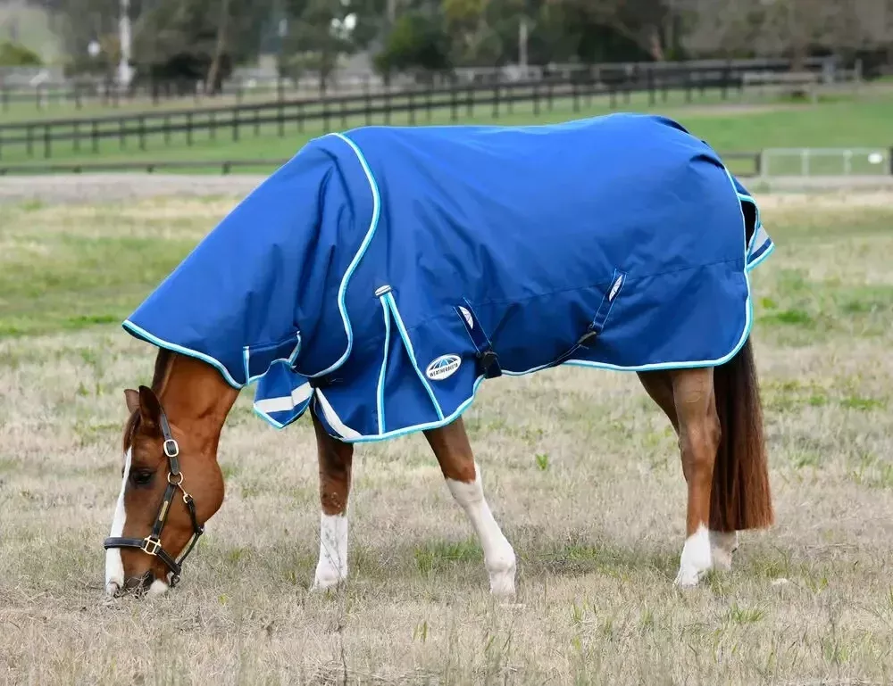 Weatherbeeta ComFiTec Ultra Hardi Detach-A-Neck Medium/Lite Turnout Blanket