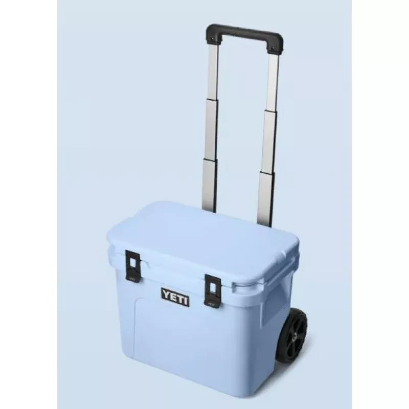 YETI Roadie 32 Wheeled Hard Cooler Big Sky Blue